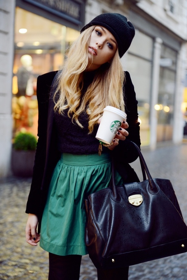 beanie-and-skirt-streetstyle