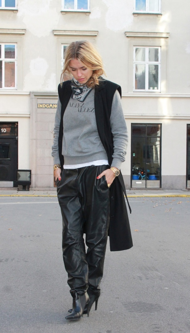street-style-leather-baggy-pants