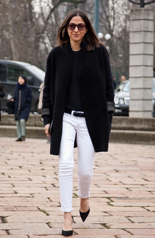 how-to-wear-white-jeans-in-winter