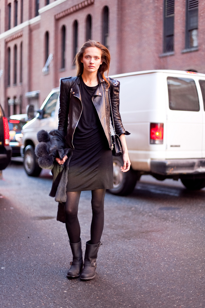 street-style-motorcycle-boots-skirt